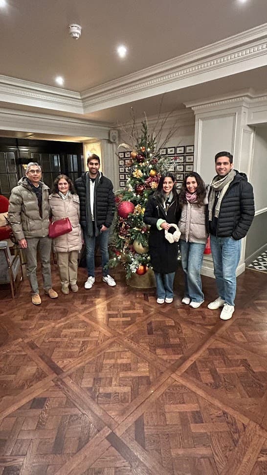 Ria meets Vivek's Family